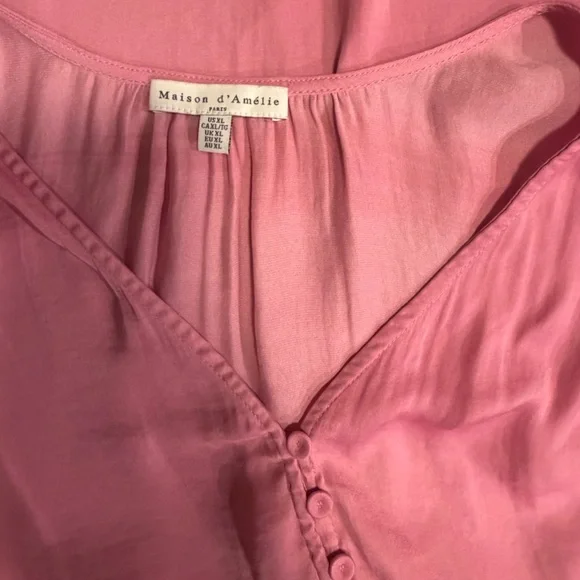 Chic Pink Ruffle Sleeve Blouse - Picture 3 of 4